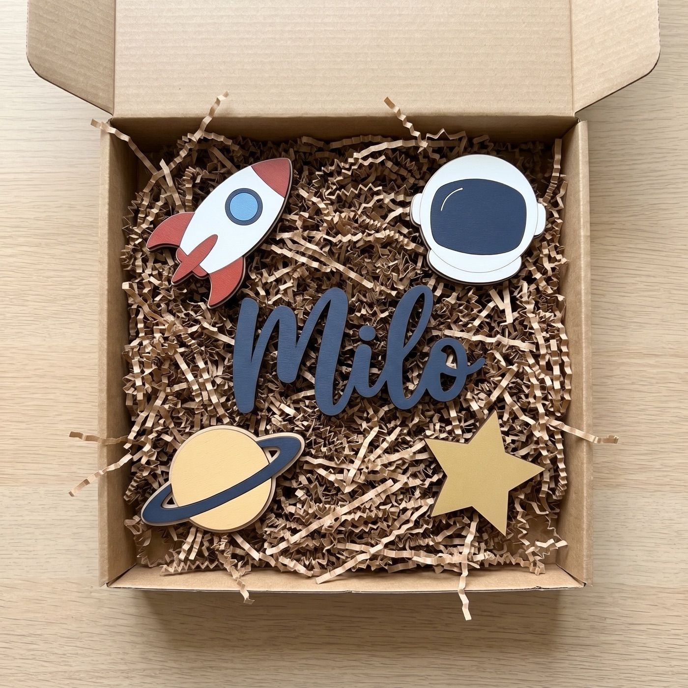 Space sign with the name Milo: how it arrives